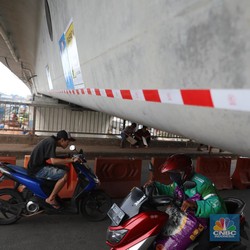 Penampakan Viral Jembatan 'Nempel' di Beton Kereta Cepat