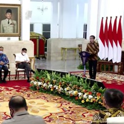 Titah Jokowi: Sudah Tutup Mata, Beli Produk Dalam Negeri!