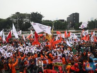 Saat Ramai Pelantikan di Istana, Buruh Aksi di DPR