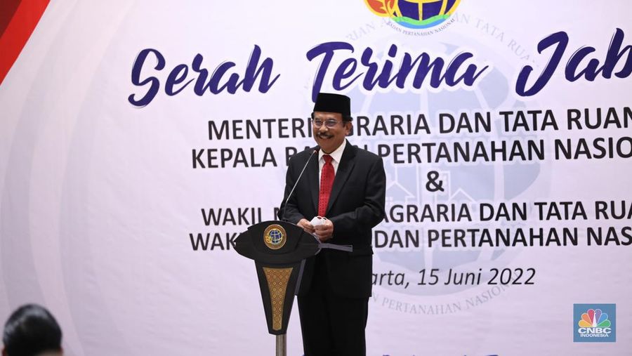 Mantan Menteri Agraria dan Tata Ruang/Kepala Badan Pertanahan Nasional (ATR/BPN), Sofyan Djalil. (CNBC Indonesia/ Tri Susilo)