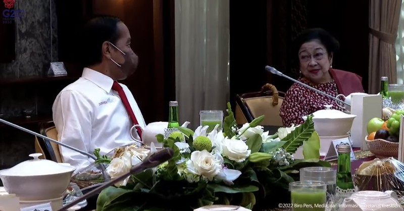 Persiden Joko Widodo makan siang bersama para ketua umum partai koalisinya di Istana Kepresidenan Jakarta. (Tagkapan Layar Youtube Sekretariat Presiden)
