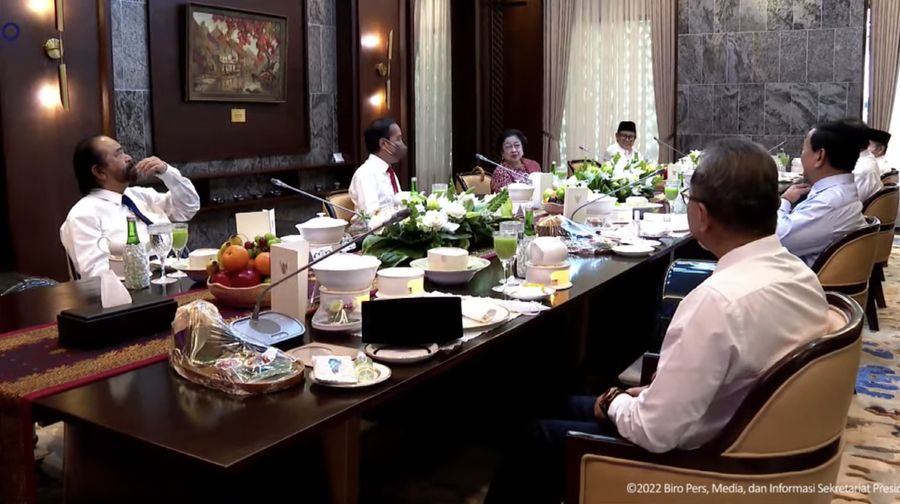 Persiden Joko Widodo makan siang bersama para ketua umum partai koalisinya di Istana Kepresidenan Jakarta. (Tagkapan Layar Youtube Sekretariat Presiden)