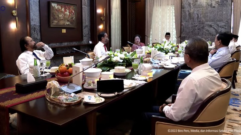 Persiden Joko Widodo makan siang bersama para ketua umum partai koalisinya di Istana Kepresidenan Jakarta. (Tagkapan Layar Youtube Sekretariat Presiden)