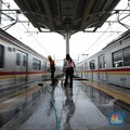 Anak Kereta Makin Was-Was, Tarif KRL 'Orang Kaya' Berlaku?