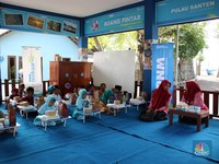 PNM Resmikan Ruang Pintar Pulau Santen & Tanam 1.000 Pohon