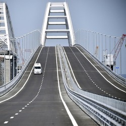 Ini Bahayanya Jika Ukraina Ledakkan Jembatan Terpanjang Eropa
