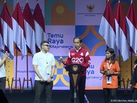 Kado Jokowi Untuk Alumni Prakerja, Dari Sepeda Hingga Laptop!