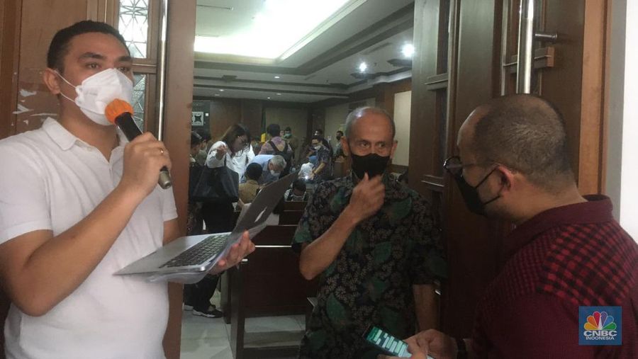 Sidang Penundaan Kewajiban Pembayaran Utang (PKPU) PT Garuda Indonesia di PN Jakarta Pusat, Jumat (17/6/2022). (CNBC Indonesia/Romys Bekinasri)