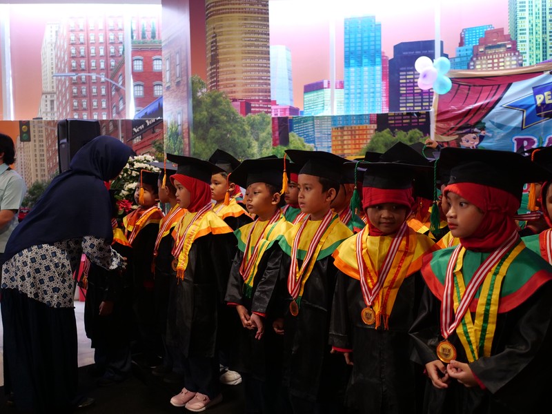 Wisuda di Trans Studio Cibubur. (Dok. Trans Studio)