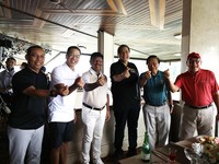 A Man With Million Ways Rayakan HUT di CNBC Golf Tournament