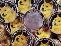 Efek Trump Gemparkan Kripto, Dogecoin Cuan Besar