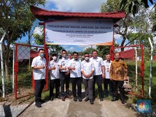 Jasa Raharja Bantu Pengaspalan Jalan Akses ke Embung Giriroto