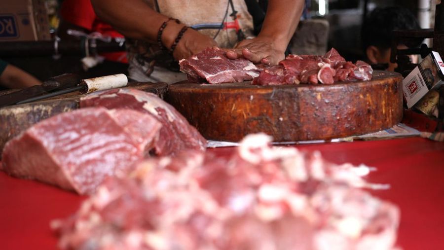 Daging Sapi (CNBC Indonesia/Tri Susilo)