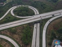 Prabowo Setop Bangun Infrastruktur Baru, 2 Proyek Tol Ini Jadi Korban