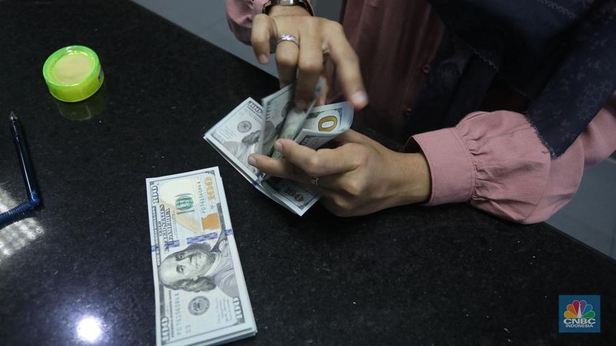 Ilustrasi Dolar-Rupiah, Money Changer (CNBC Indonesia/Andrean Krstianto)