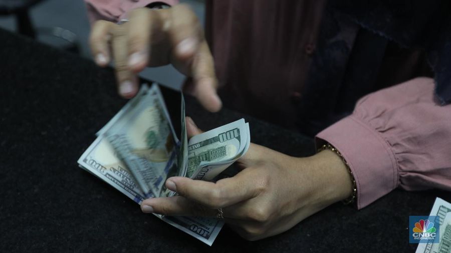 Ilustrasi Dolar-Rupiah, Money Changer (CNBC Indonesia/Andrean Krstianto)
