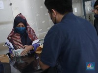Rupiah Dekati Rp 15.000/US$, Begini Kondisi Money Changer