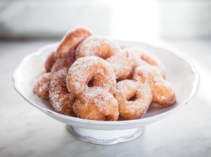 Cara Membuat Donat Gula yang Empuk dan Mengembang, Bisa Jadi Ide Jualan