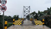 Ratusan Jembatan Gantung Megah Kelar Di Tangan Jokowi