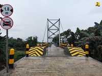 Ratusan Jembatan Gantung Megah Kelar di Tangan Jokowi
