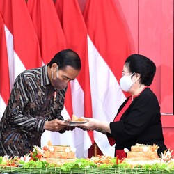 Jokowi & Megawati Sudah Bahas Pengganti Tjahjo, Sekjen PDIP?