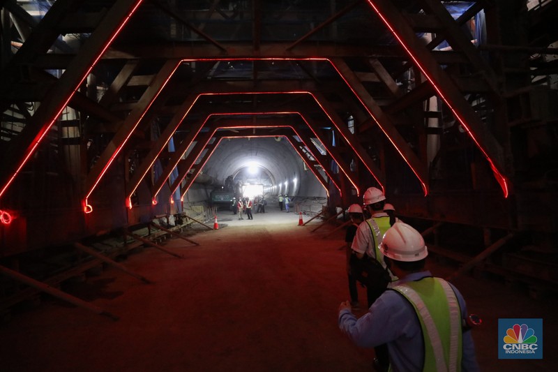 Terowongan Kereta Cepat KCIC (CNBC Indonesia/Tri Susilo)