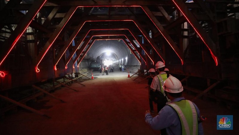 Terowongan Kereta Cepat KCIC (CNBC Indonesia/Tri Susilo)