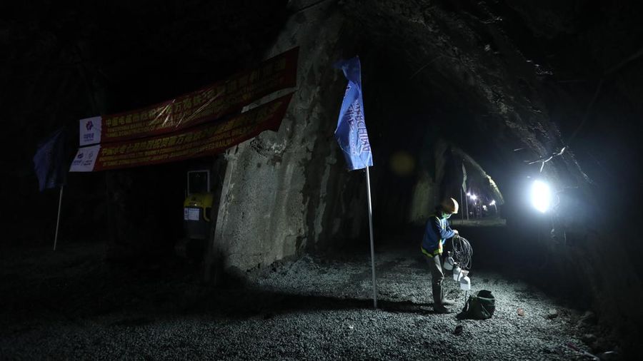 Terowongan Kereta Cepat KCIC (CNBC Indonesia/Tri Susilo)