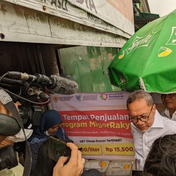 Zulhas Jamin Harga Minyak Goreng Turun ke Rp14.000, Kapan?