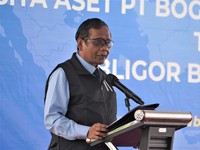 Resmi: Jokowi Tunjuk Mahfud MD Jadi Plt Menteri PAN & RB