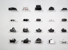 Mark Zuckerberg Pamer Sederet Headset Metaverse, Apa Bedanya?
