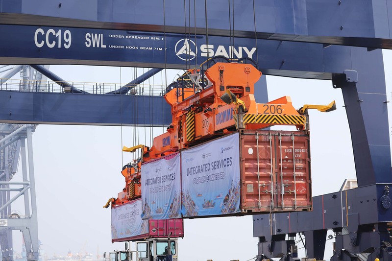 quay crane, Alat Berat (JICT) quay crane, Alat Berat (JICT)