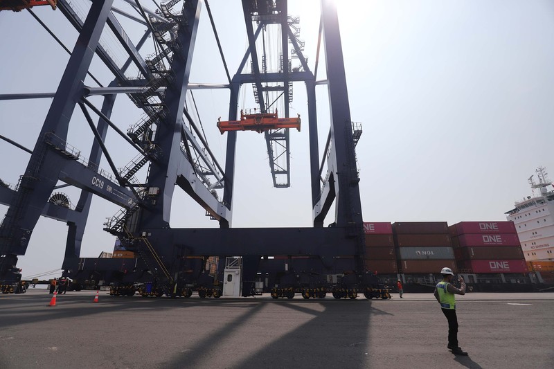 quay crane, Alat Berat (JICT) quay crane, Alat Berat (JICT)