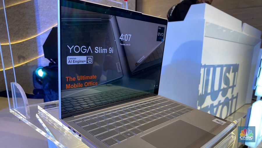 Peluncuran Lenovo Yoga