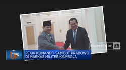 Prabowo Subianto Disambut Meriah di Markas Militer Kamboja