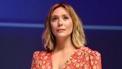 Elizabeth Olsen Jadi Ratu Pesta Pengisap Darah