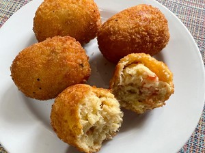 Resep Kroket Kentang Ayam yang Empuk Gurih Buat Camilan