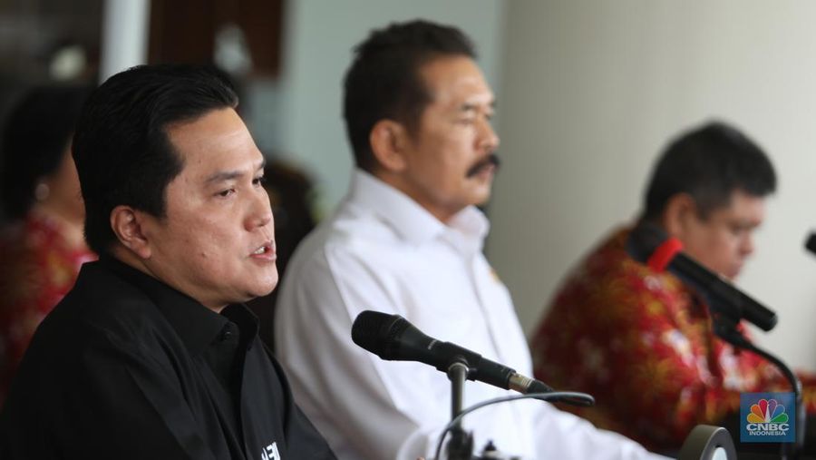 Erick Thohir Menteri Badan Usaha Milik Negara (BUMN) di Kejagung. (CNBC Indonesia/Muhammad Sabki)