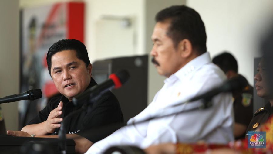 Erick Thohir Menteri Badan Usaha Milik Negara (BUMN) di Kejagung. (CNBC Indonesia/Muhammad Sabki)