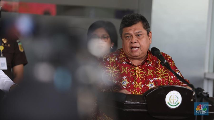 Jaksa Agung ST Burhanuddin dalam konferensi pers Jaksa Agung RI, 27 Juni 2022 (CNBC Indonesia/Muhammad Sabki)