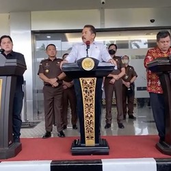 Emirsyah Satar Tersangka Korupsi Pengadaan Pesawat Garuda
