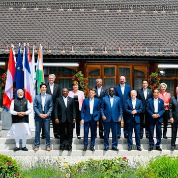 Potret Jokowi, Biden, Pimpinan G7 Kumpul Bareng di Alpen