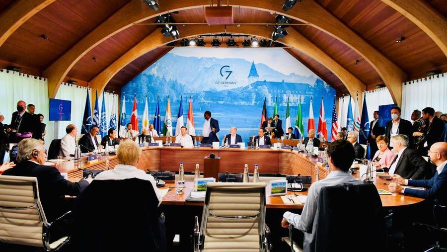 Presiden Joko Widodo mengajak negara-negara G7 untuk berkontribusi memanfaatkan peluang investasi di sektor energi bersih di Indonesia.