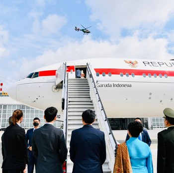Detik-detik Keberangkatan Jokowi ke Ukraina, Transit Polandia