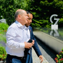 Skandal Besar Jerman! Seret Kanselir, 100 Bank 1000 Tersangka