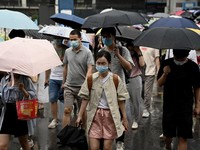 Ramai-Ramai Anak Muda China Kini Berhemat, Ada 'Kiamat' Apa?