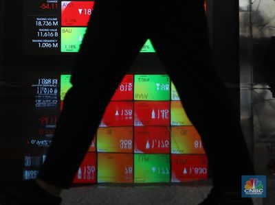 IHSG Tertekan Aksi Profit Taking, Asing Ramai-Ramai Belanja Saham Ini