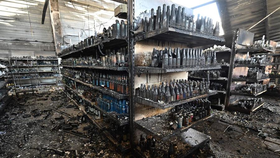 Mal Ukraina hangus dirudal Rusia. (AFP via Getty Images/GENYA SAVILOV)