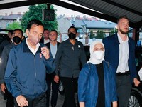Bukan Cuma Paspampres, Jokowi Dikawal 'Bodyguard' ke Ukraina