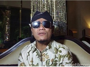 Viral Video Bagi-bagi Uang, Gus Miftah: Saya Diminta Ikut Bagikan Sedekah